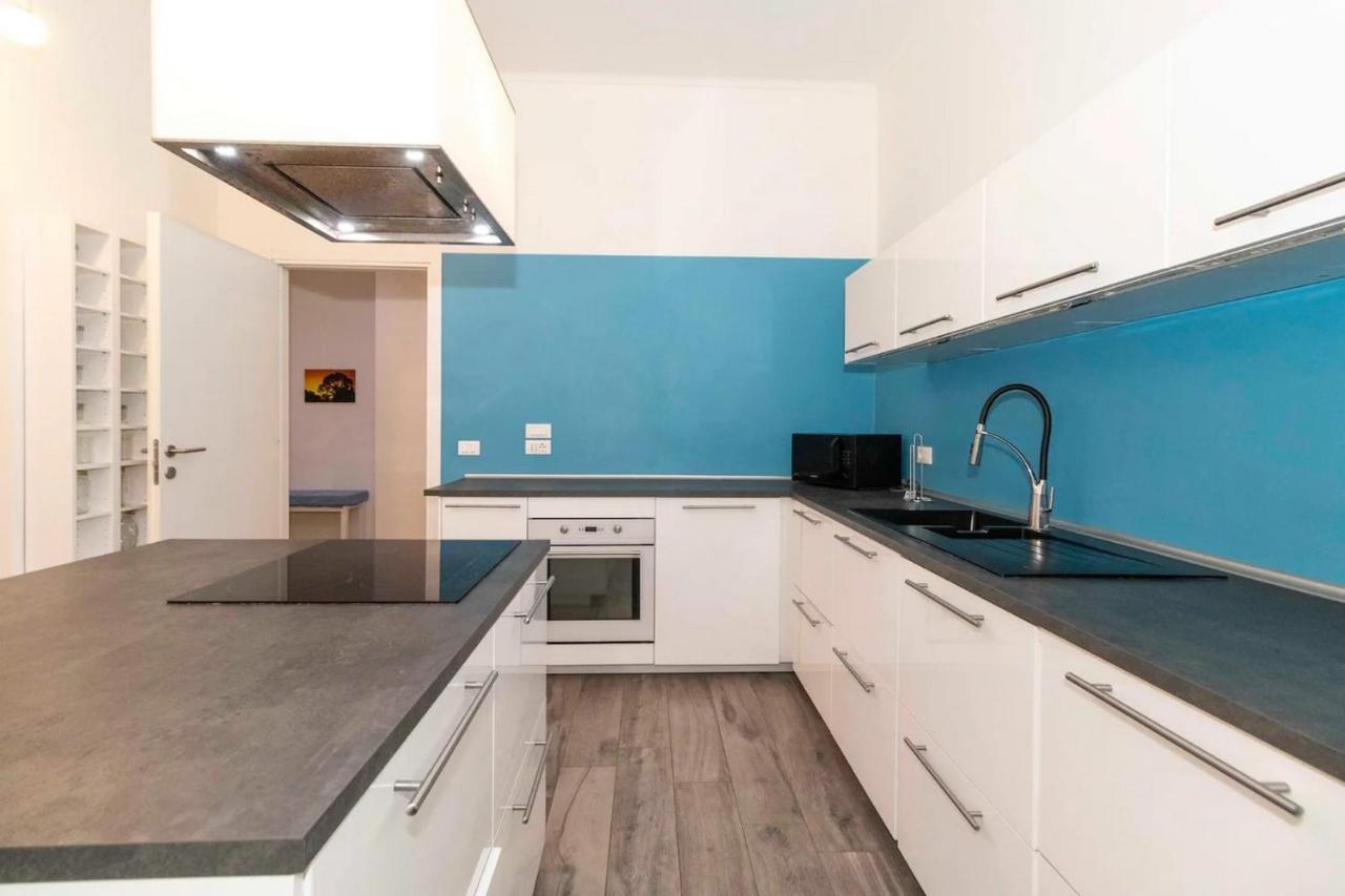 New! Cit Turin Elegant Apt With Parking Exterior photo